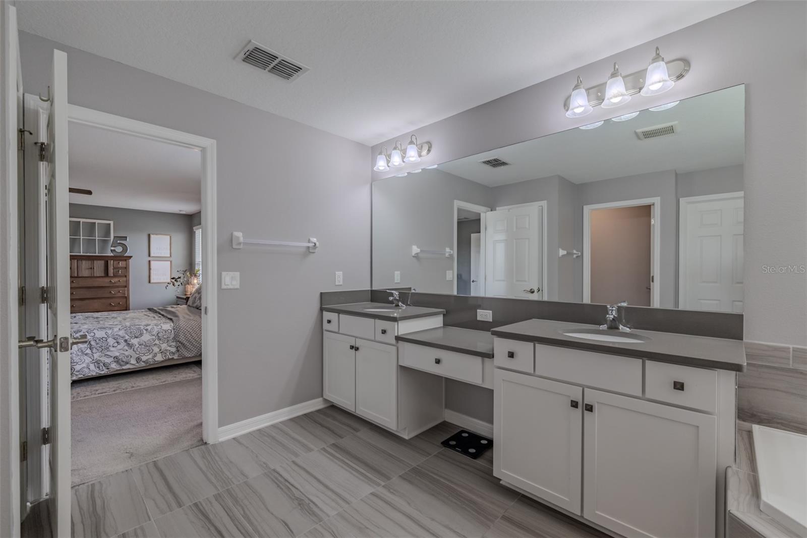 1686 CHERRY WALK RD, LUTZ, FL, 33558