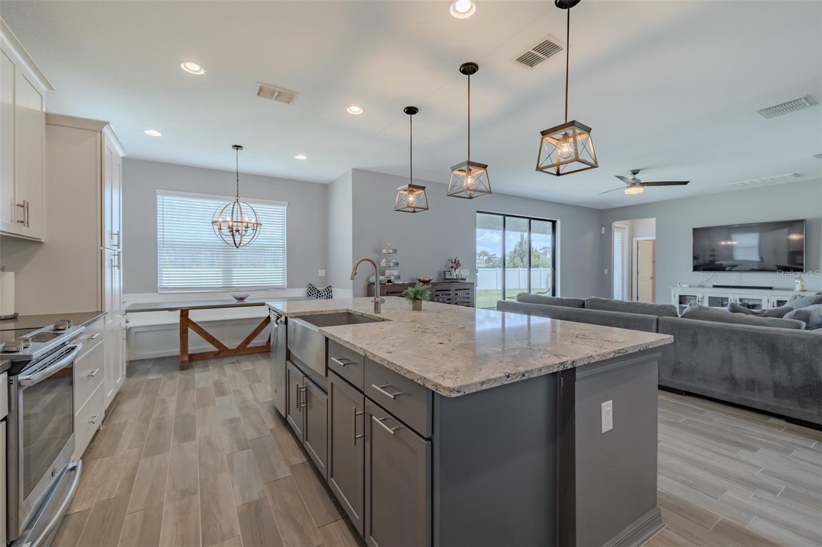 1686 CHERRY WALK RD, LUTZ, FL, 33558