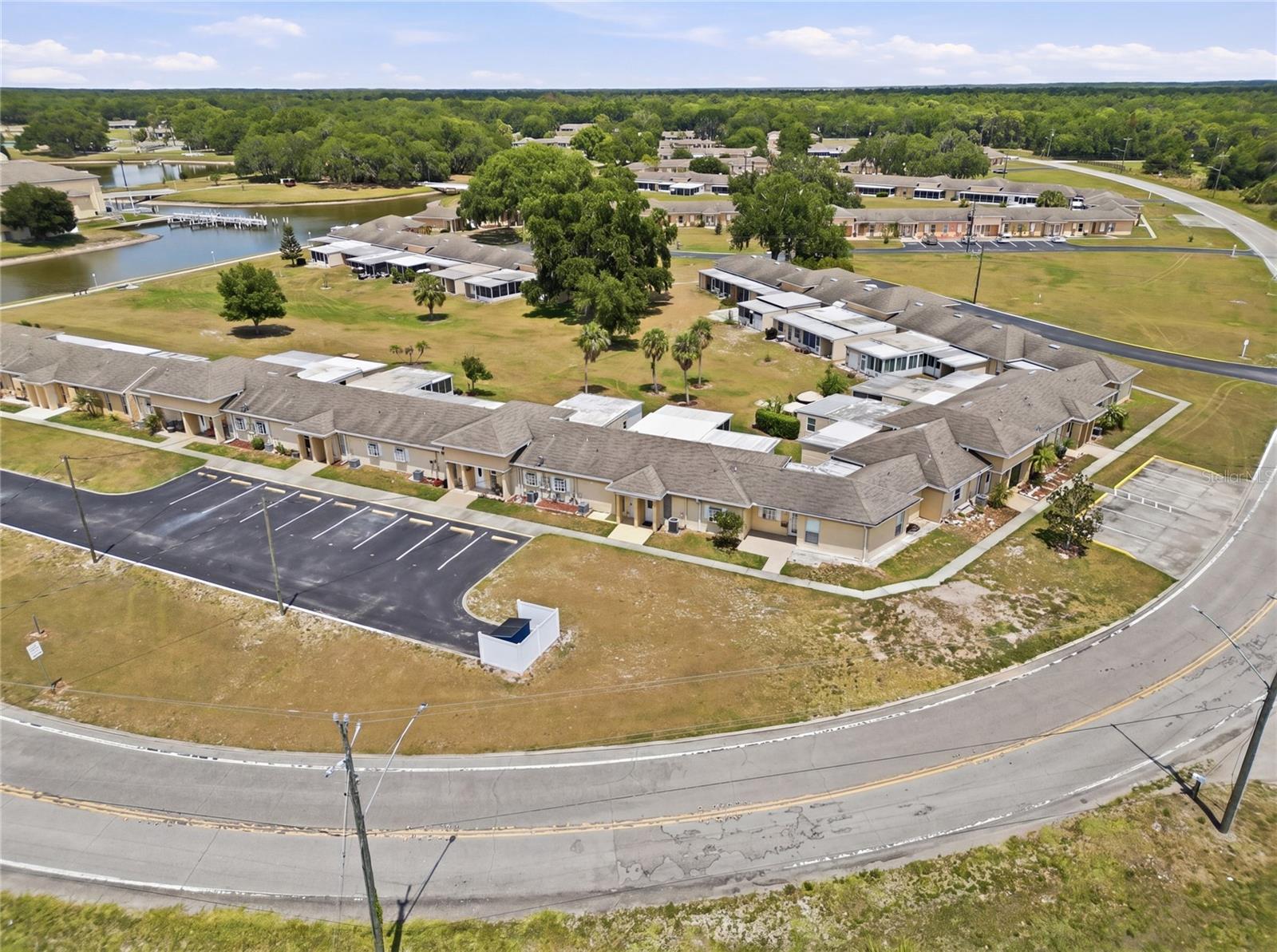 1513 CLUB CIR, LAKESHORE, FL, 33854
