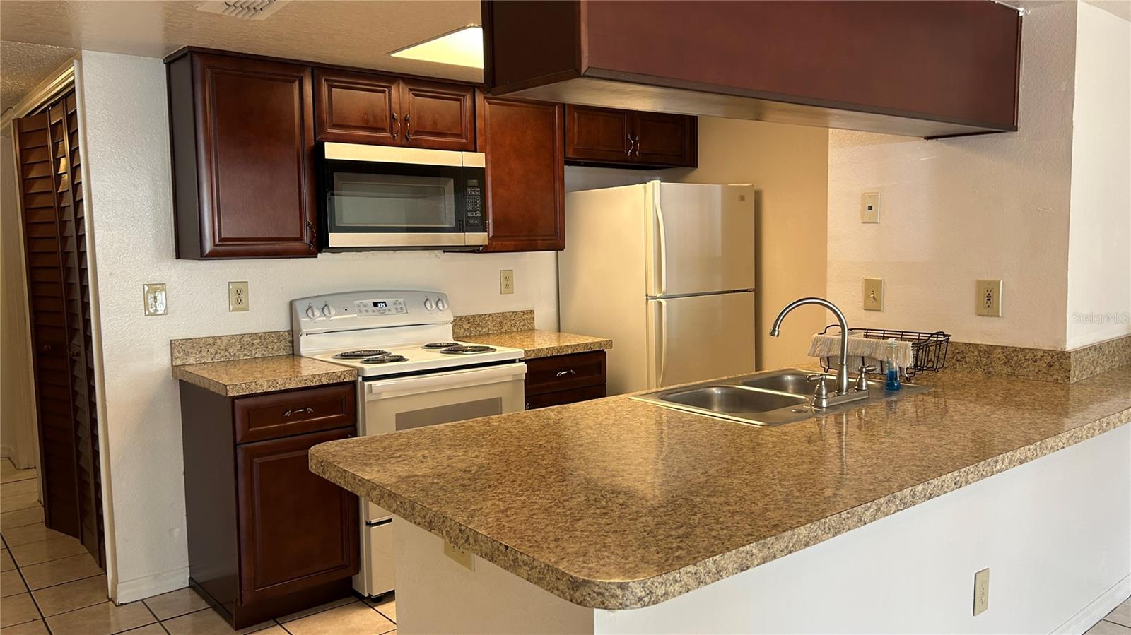 5015 LAGUNA BAY CIR #91, KISSIMMEE, FL, 34746