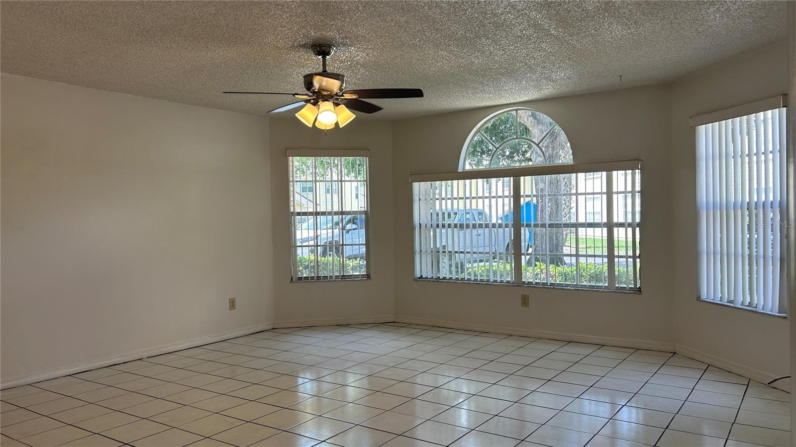 5015 LAGUNA BAY CIR #91, KISSIMMEE, FL, 34746