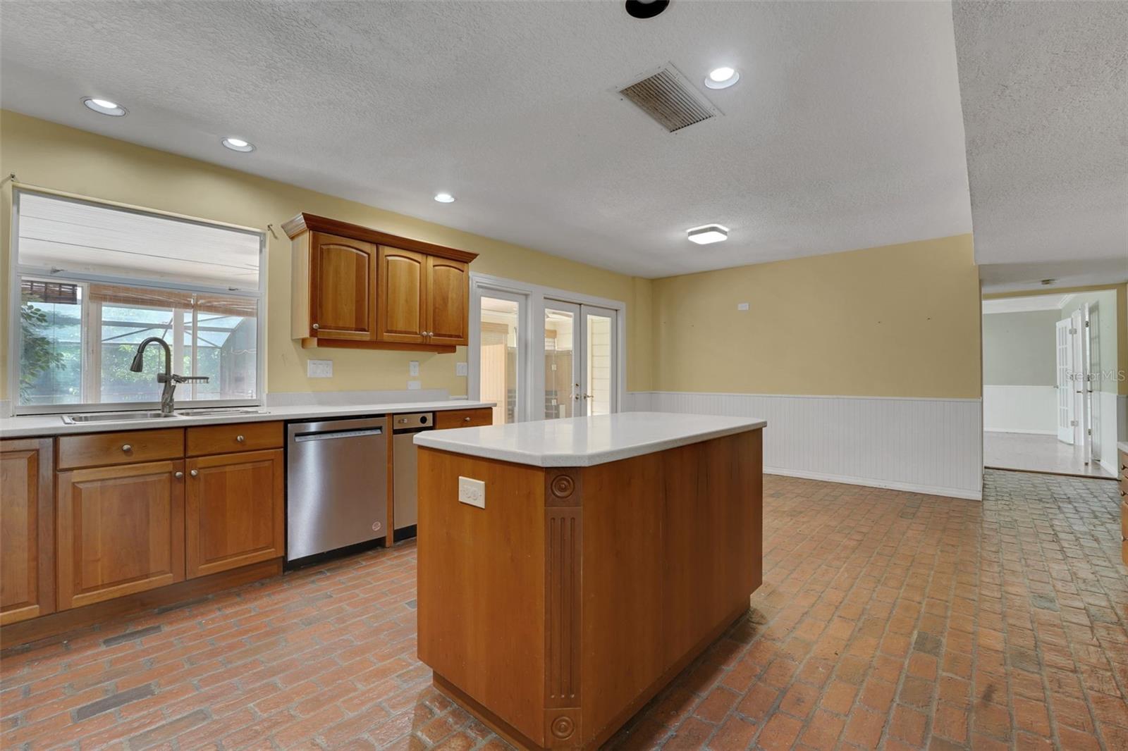 230 HUNTERS TRL, LONGWOOD, FL, 32779