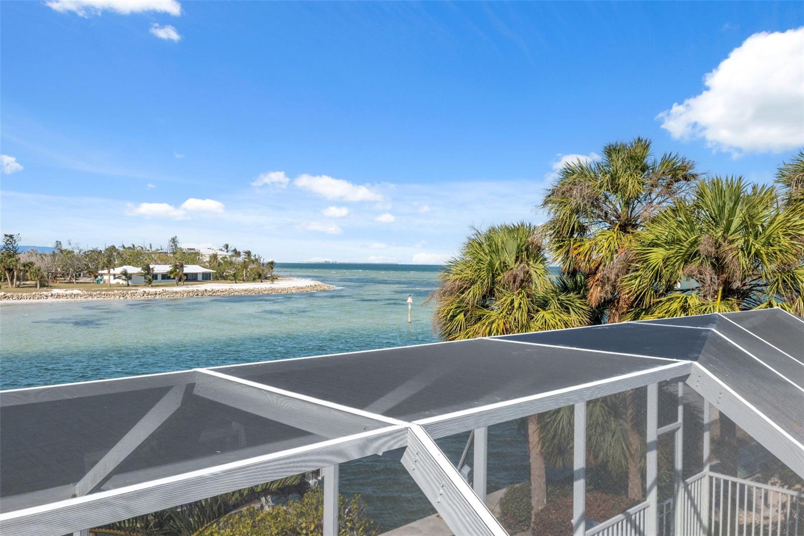 727 KEY ROYALE DR, HOLMES BEACH, FL, 34217