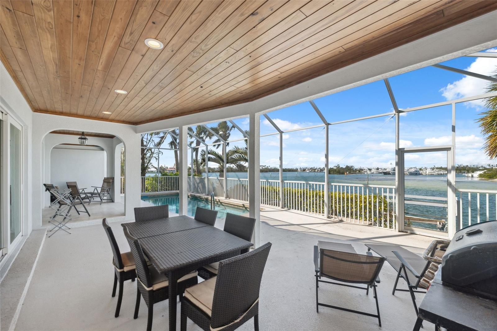 727 KEY ROYALE DR, HOLMES BEACH, FL, 34217