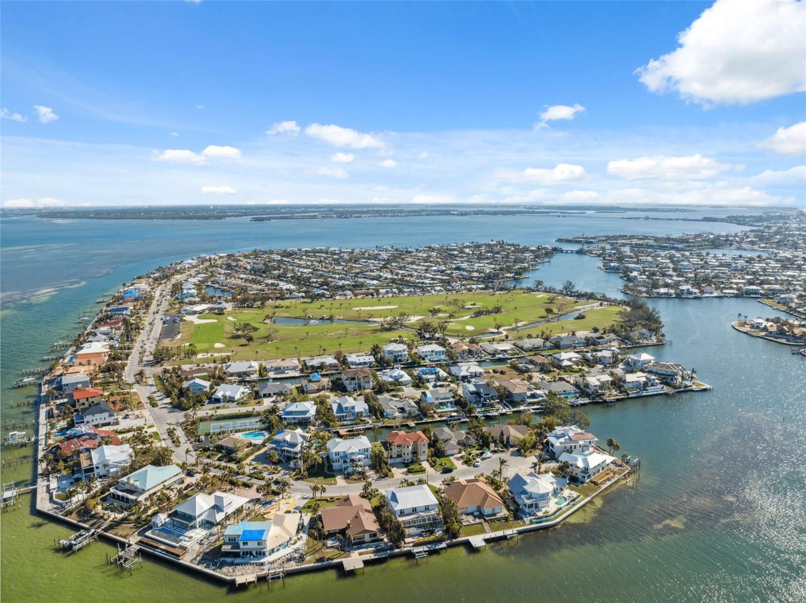 727 KEY ROYALE DR, HOLMES BEACH, FL, 34217