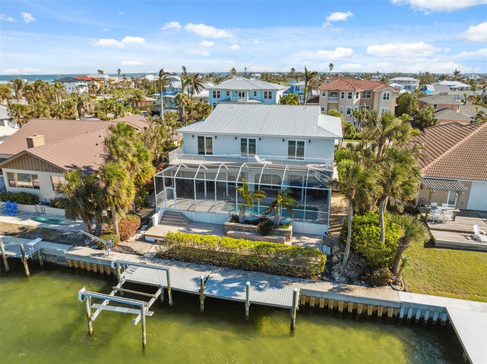 727 KEY ROYALE DR, HOLMES BEACH, FL, 34217