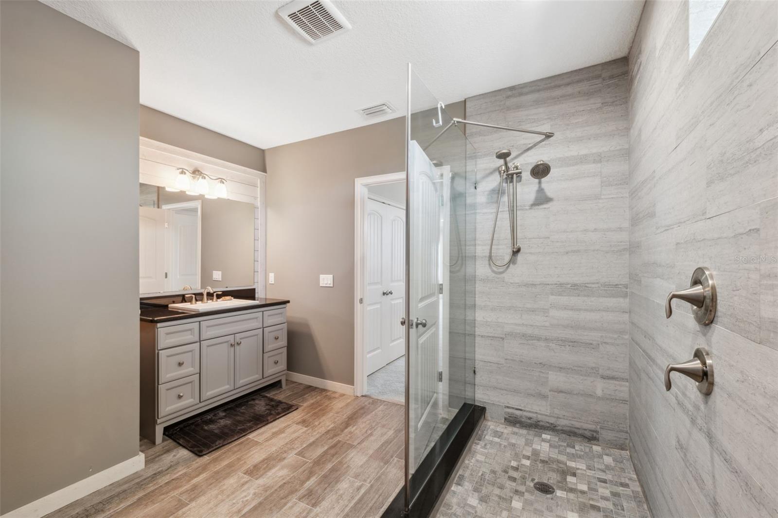 727 KEY ROYALE DR, HOLMES BEACH, FL, 34217