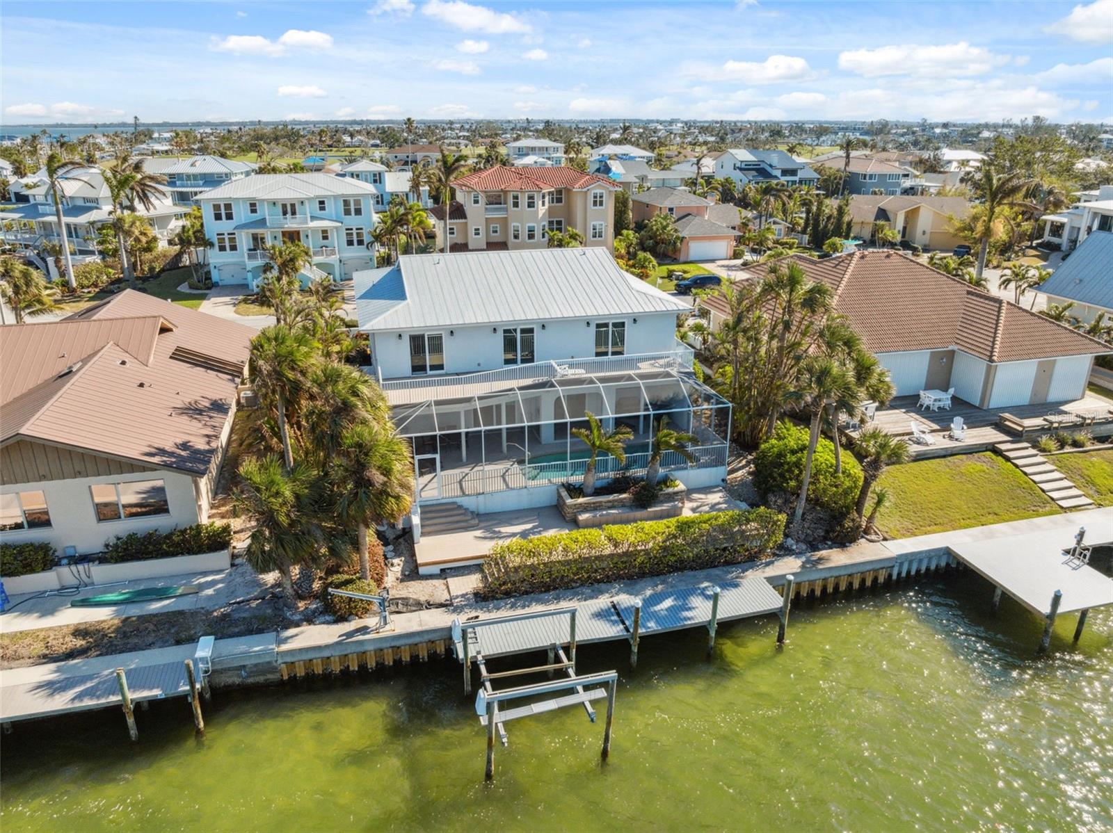 727 KEY ROYALE DR, HOLMES BEACH, FL, 34217