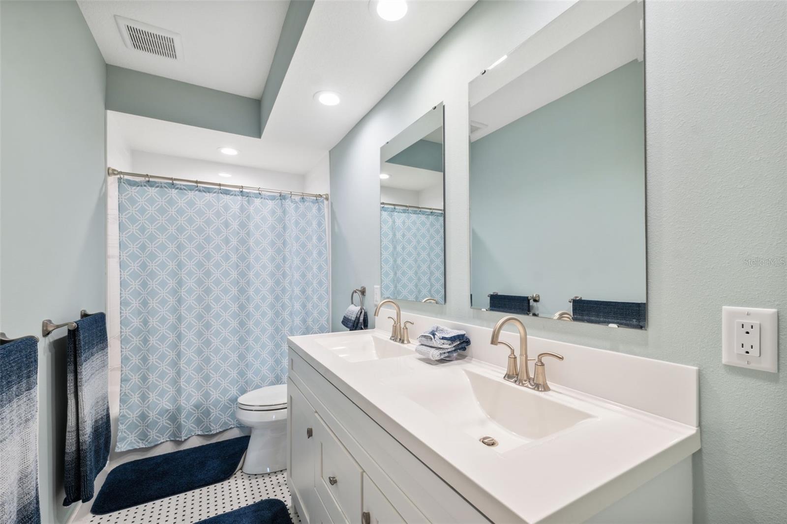 727 KEY ROYALE DR, HOLMES BEACH, FL, 34217