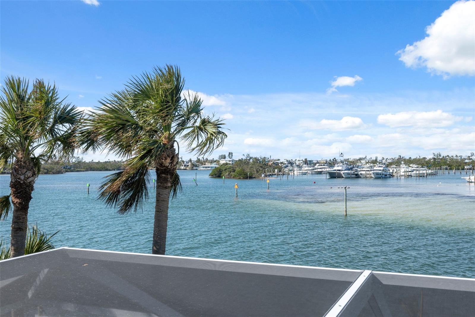 727 KEY ROYALE DR, HOLMES BEACH, FL, 34217