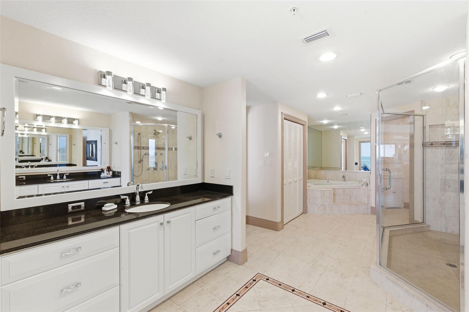 19130 GULF BLVD #V4, INDIAN ROCKS BEACH, FL, 33785