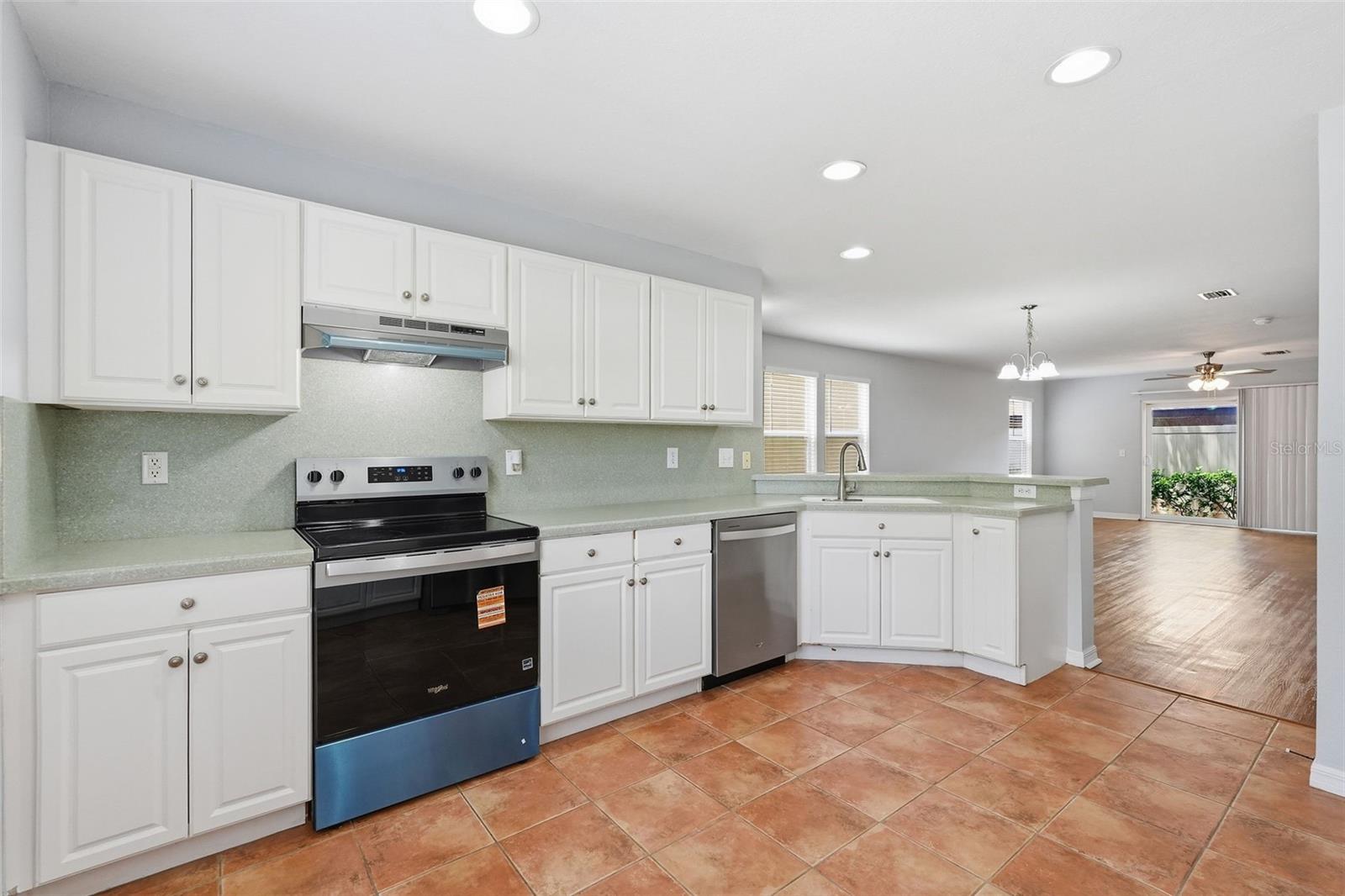 2505 HARN BLVD #1, CLEARWATER, FL, 33764