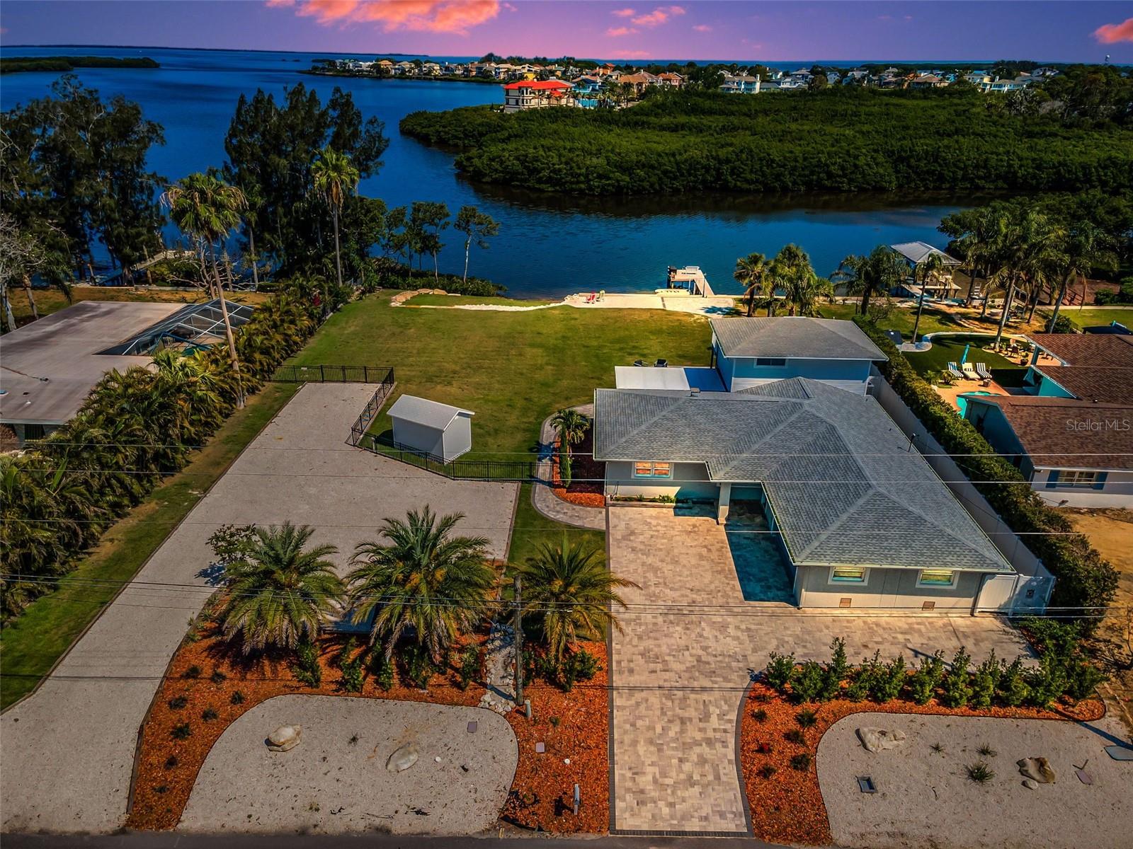1620 SEA BREEZE DR, TARPON SPRINGS, FL, 34689