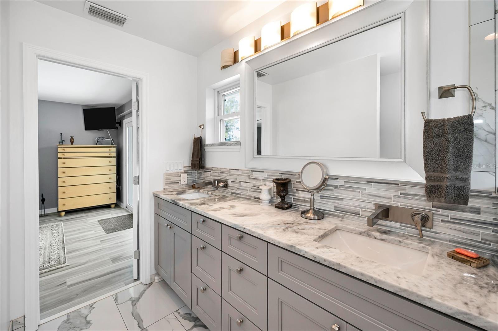 1620 SEA BREEZE DR, TARPON SPRINGS, FL, 34689