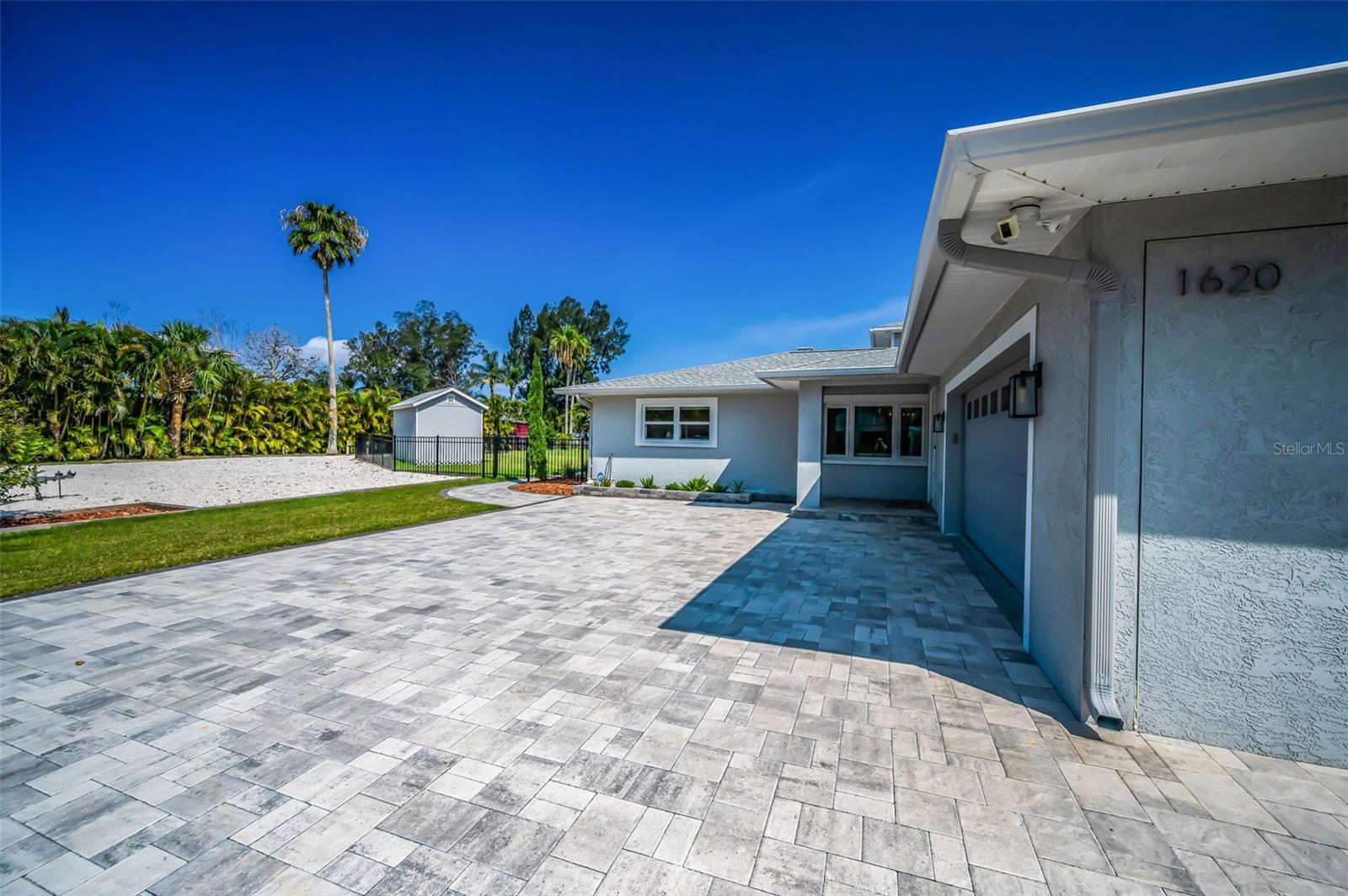 1620 SEA BREEZE DR, TARPON SPRINGS, FL, 34689