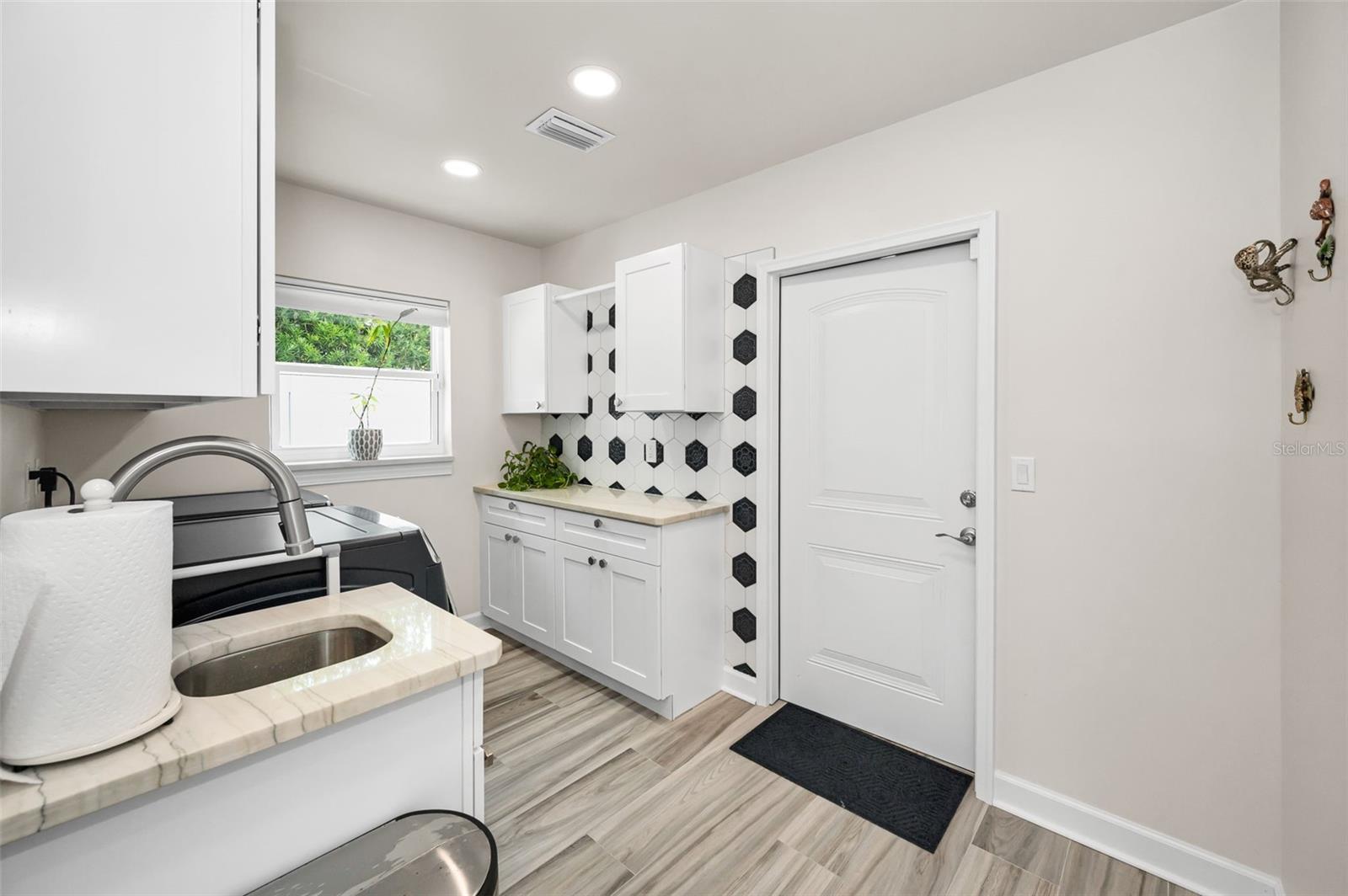 1620 SEA BREEZE DR, TARPON SPRINGS, FL, 34689