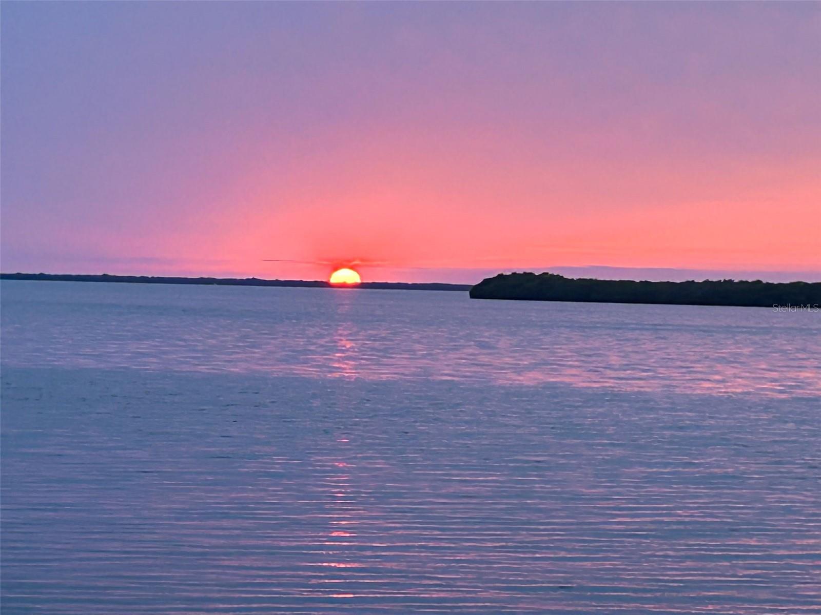 1620 SEA BREEZE DR, TARPON SPRINGS, FL, 34689