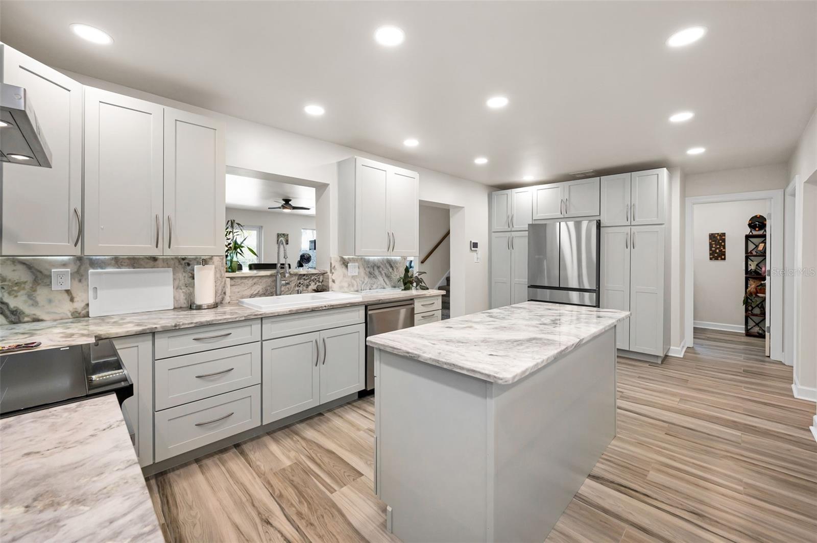 1620 SEA BREEZE DR, TARPON SPRINGS, FL, 34689