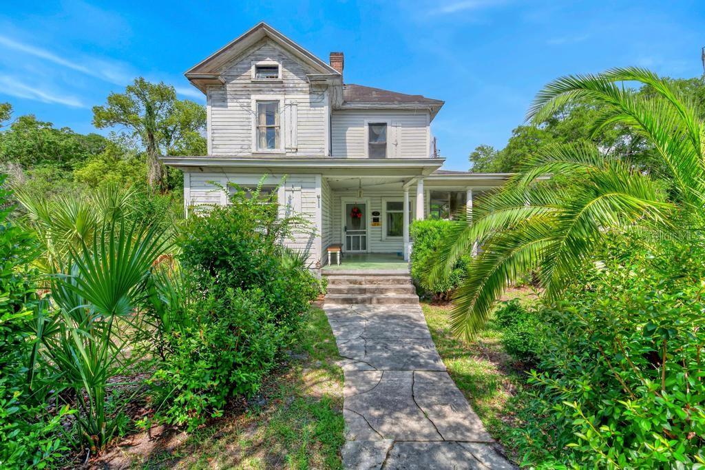 102 S TROWELL AVE, UMATILLA, FL, 32784