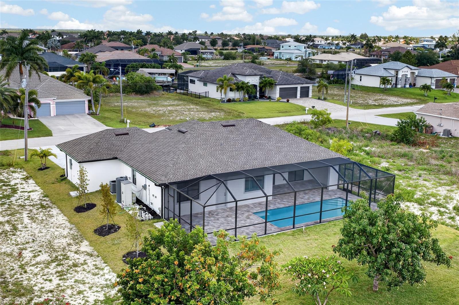 817 NW 38TH PL, CAPE CORAL, FL, 33993