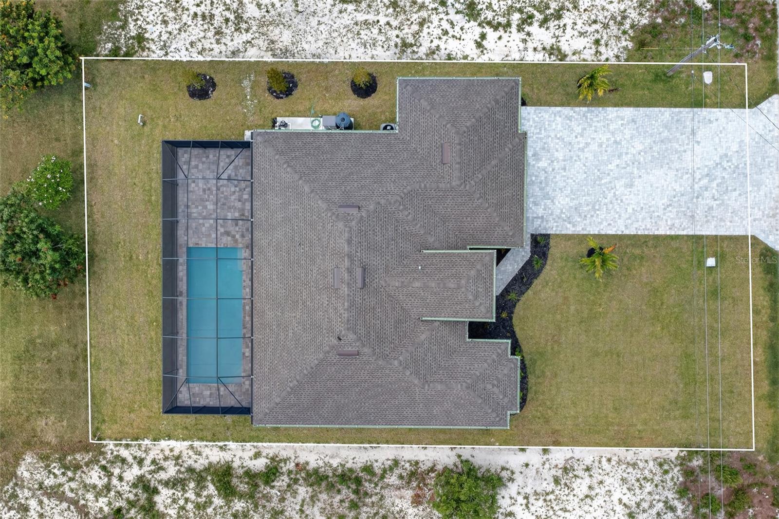 817 NW 38TH PL, CAPE CORAL, FL, 33993