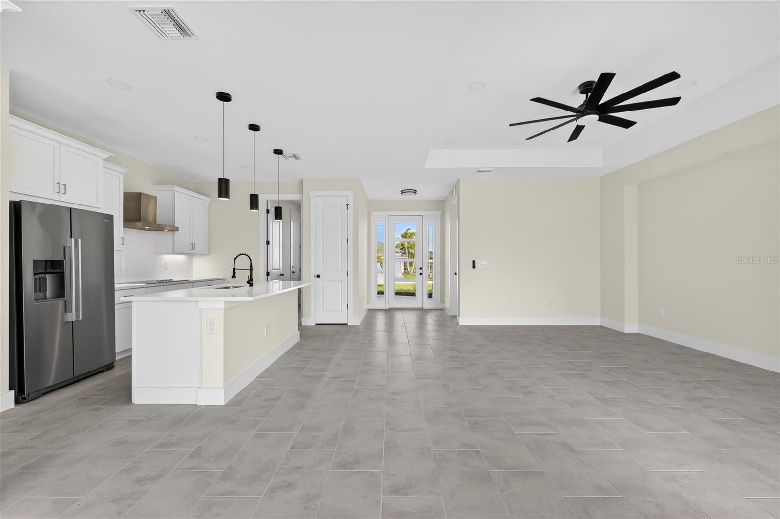817 NW 38TH PL, CAPE CORAL, FL, 33993