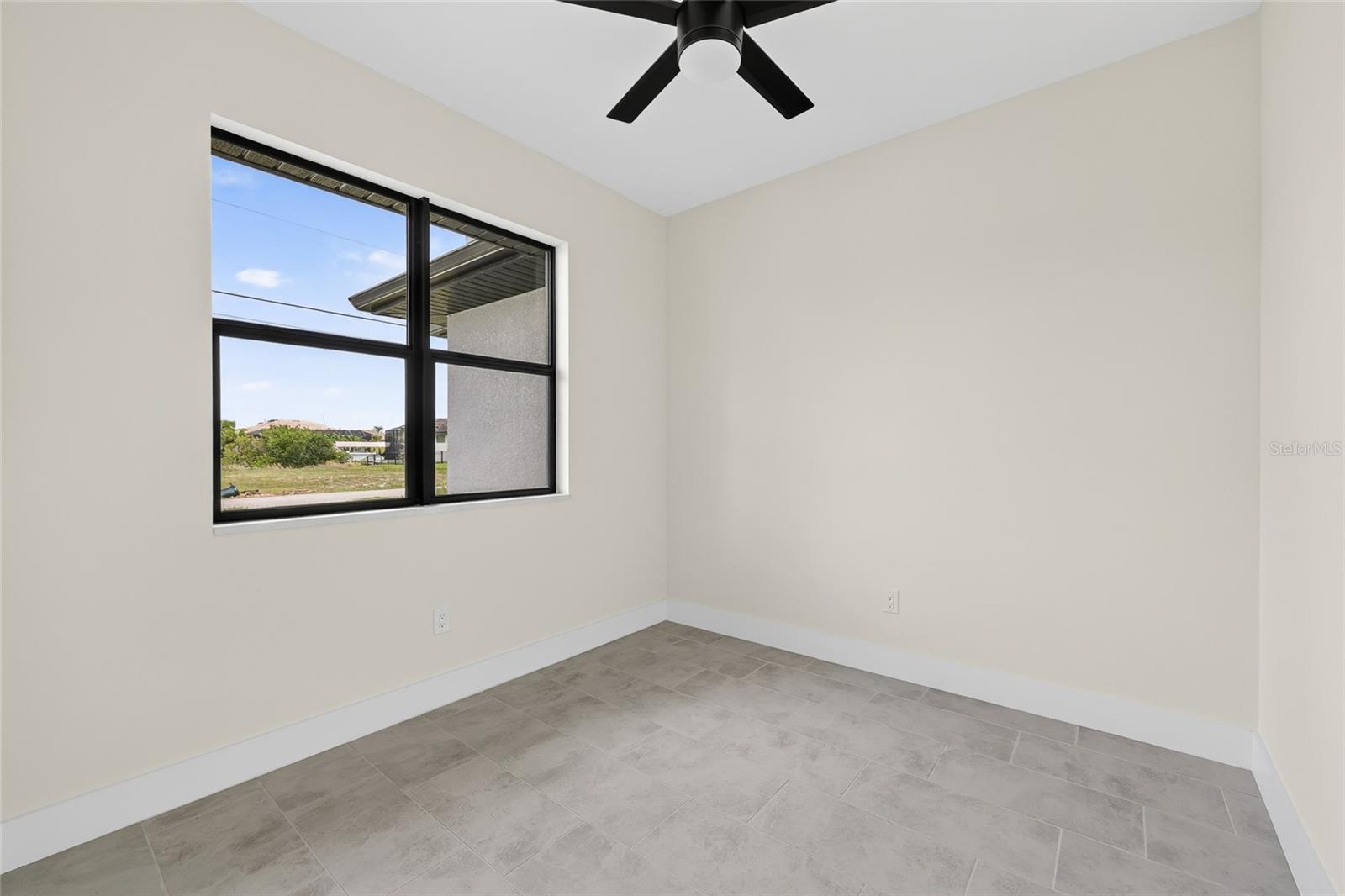 817 NW 38TH PL, CAPE CORAL, FL, 33993