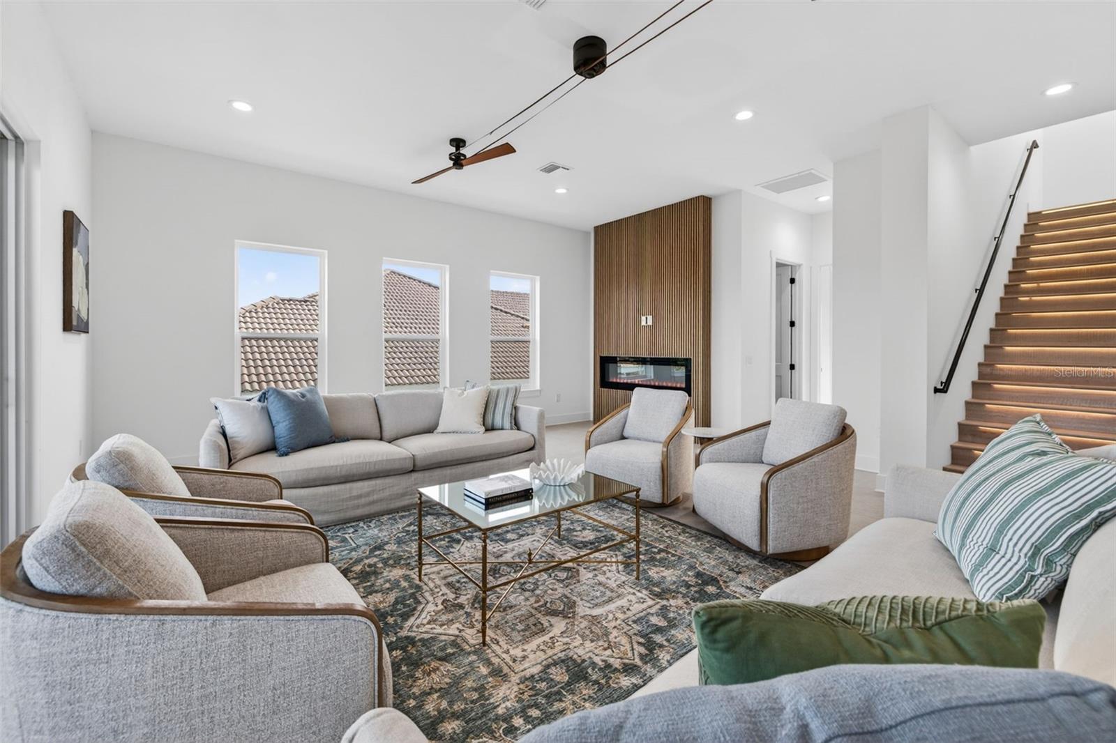 3221 GULF BLVD, BELLEAIR BEACH, FL, 33786