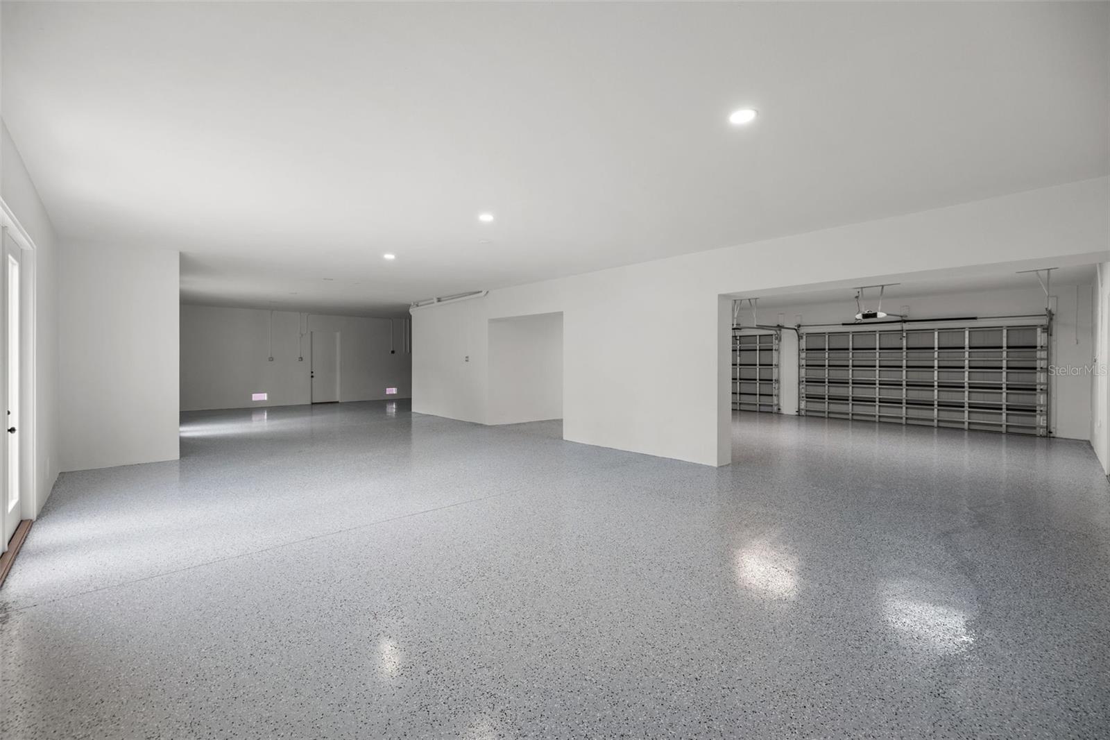 3221 GULF BLVD, BELLEAIR BEACH, FL, 33786