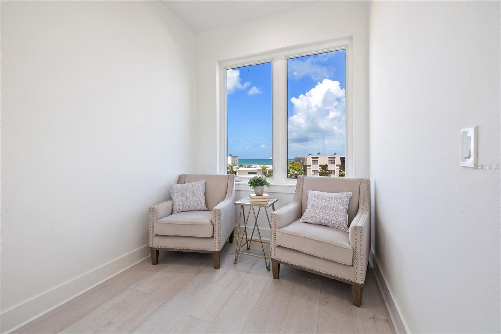 3221 GULF BLVD, BELLEAIR BEACH, FL, 33786