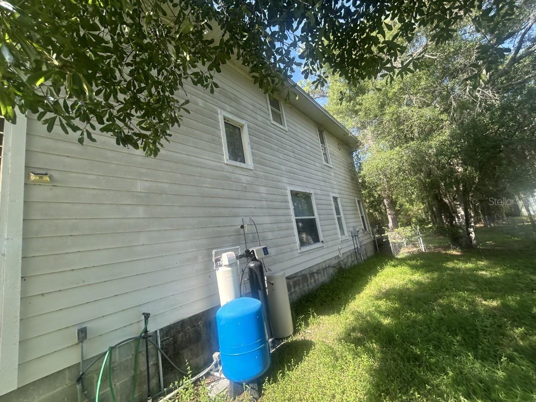 5610 MIDDLE AVE, SARASOTA, FL, 34243