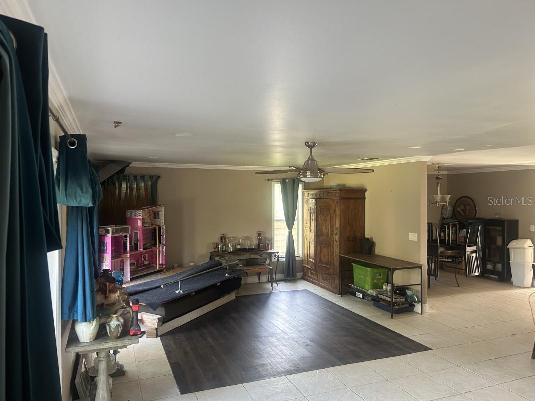 5610 MIDDLE AVE, SARASOTA, FL, 34243