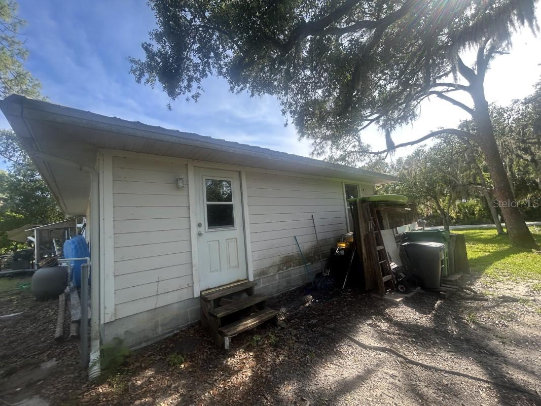 5610 MIDDLE AVE, SARASOTA, FL, 34243