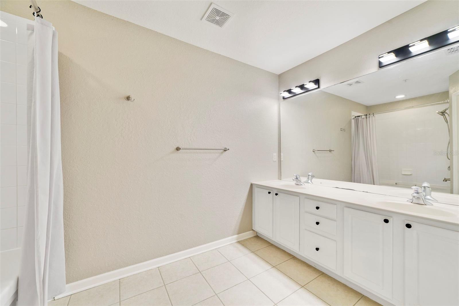3582 SHALLOT DR #105, ORLANDO, FL, 32835