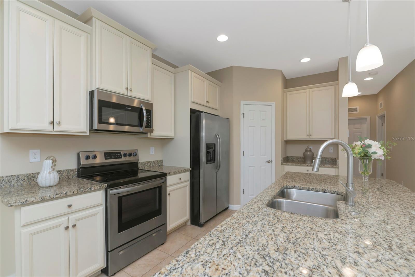 4296 EXPEDITION WAY #104, OSPREY, FL, 34229