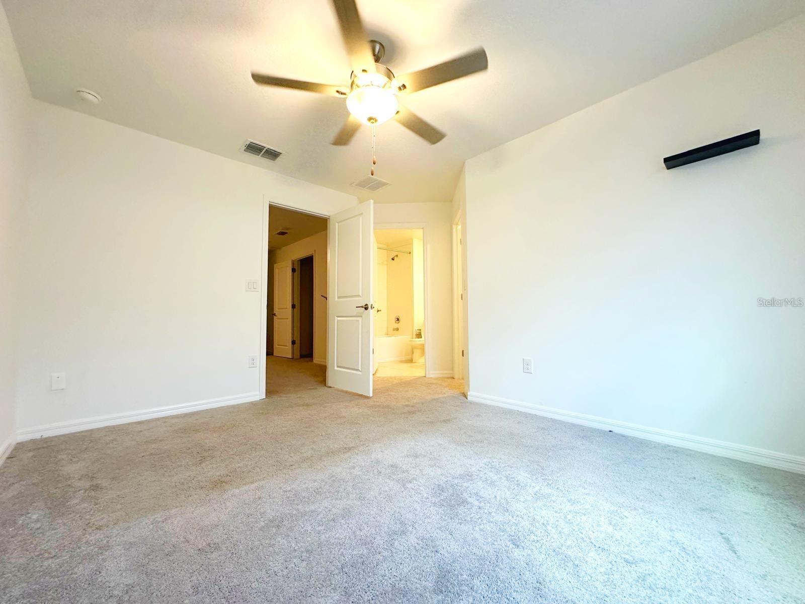 8239 CRESCENT OAKS DR, NEW PORT RICHEY, FL, 34655