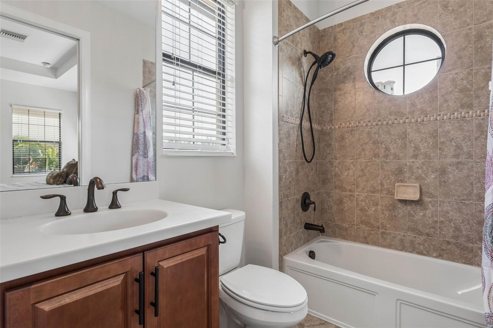 6149 YEATS MANOR DR, TAMPA, FL, 33616