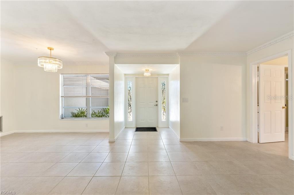 5661 EICHEN CIR E, FORT MYERS, FL, 33919