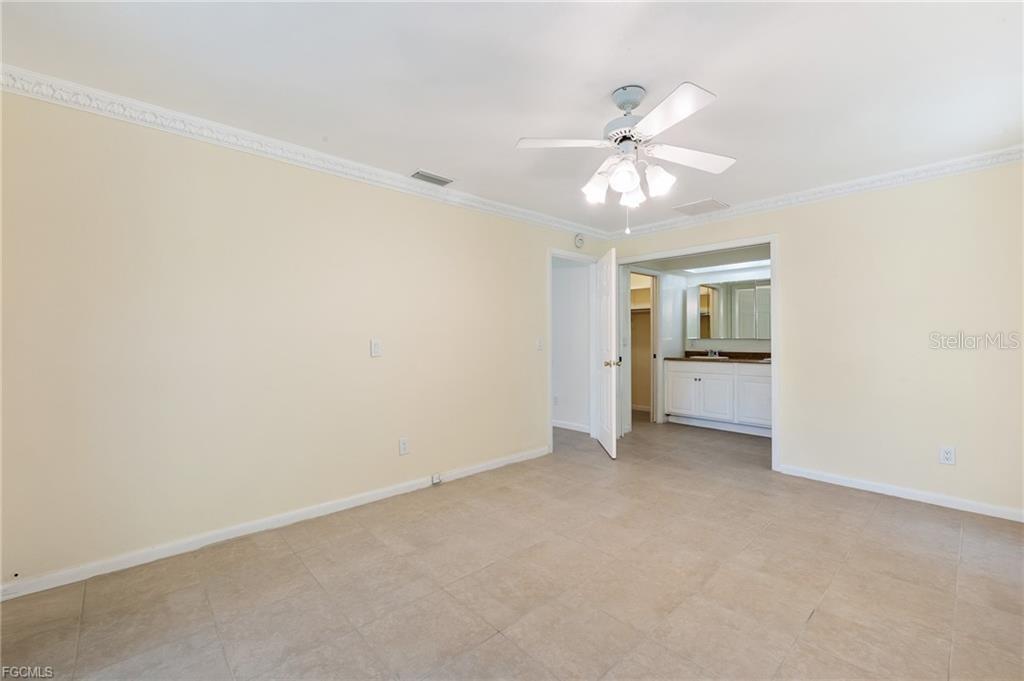 5661 EICHEN CIR E, FORT MYERS, FL, 33919