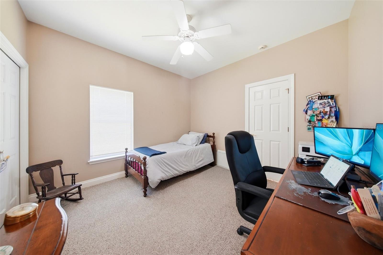 16604 E COURSE DR, TAMPA, FL, 33624