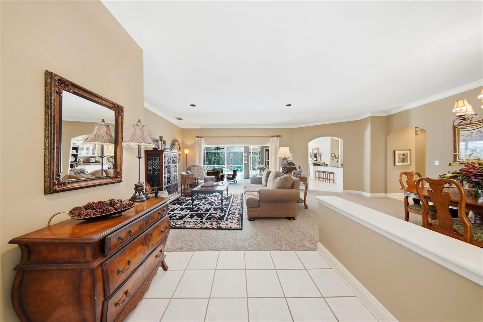 16604 E COURSE DR, TAMPA, FL, 33624