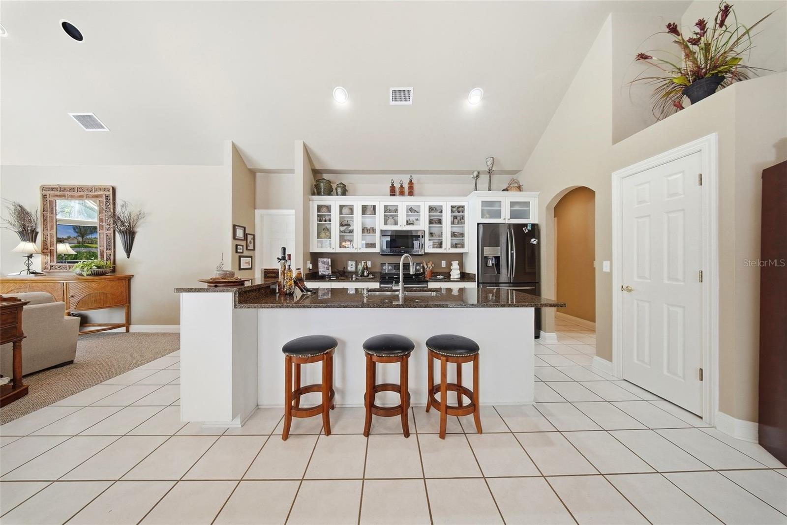 16604 E COURSE DR, TAMPA, FL, 33624