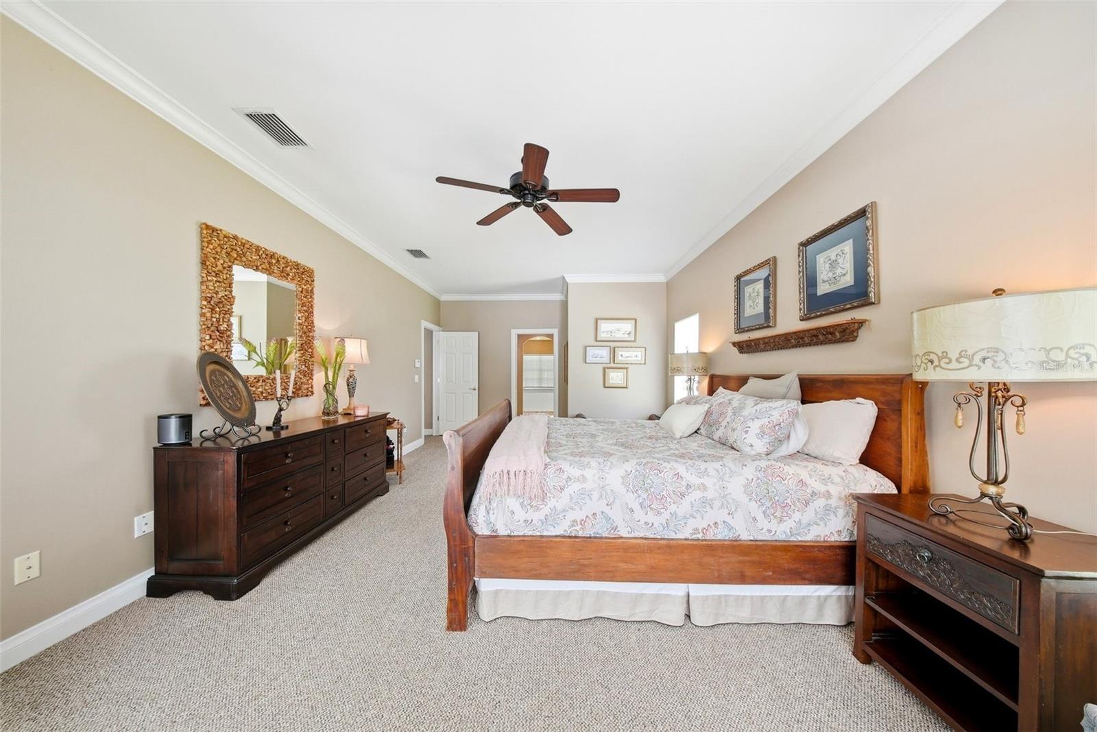 16604 E COURSE DR, TAMPA, FL, 33624