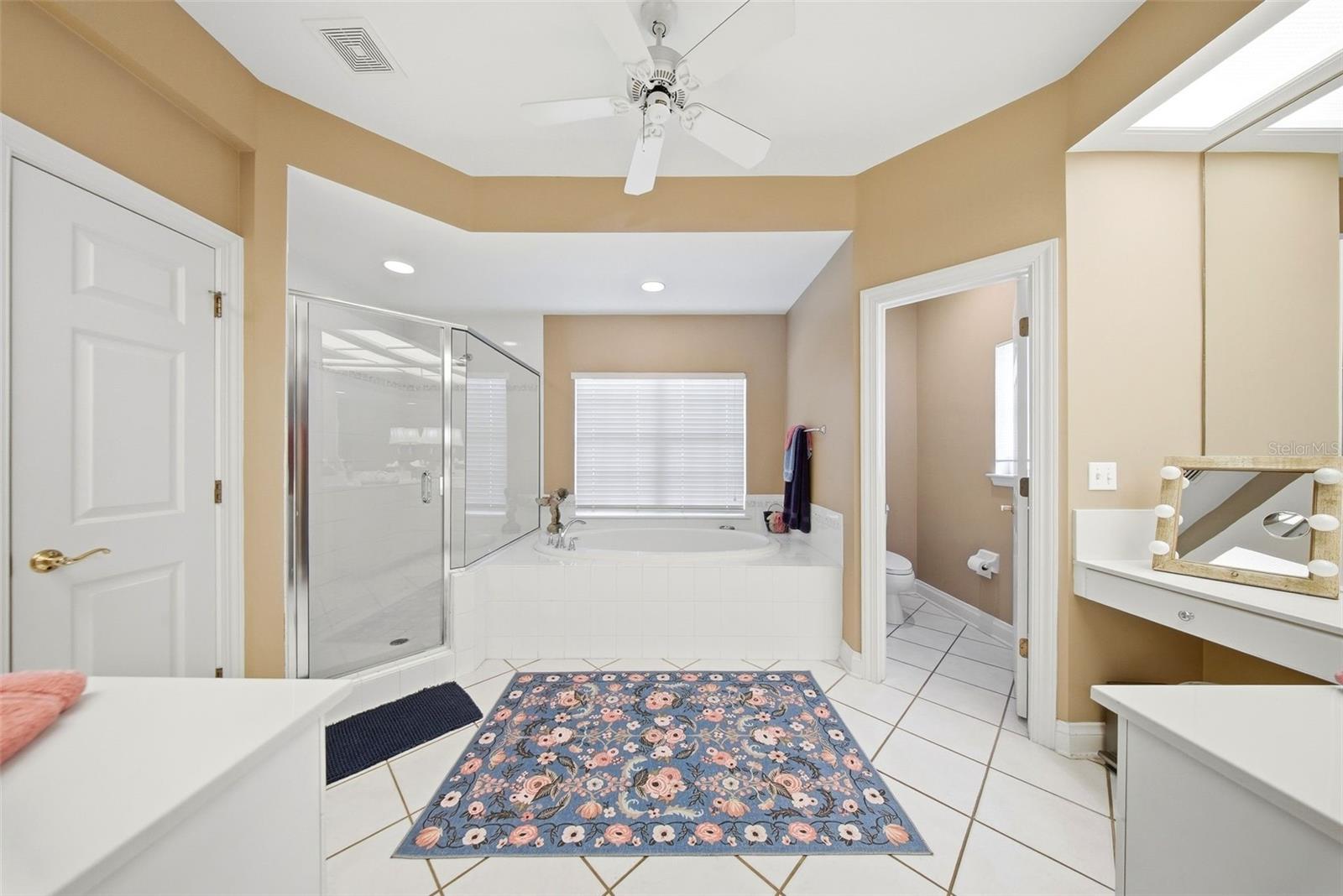 16604 E COURSE DR, TAMPA, FL, 33624