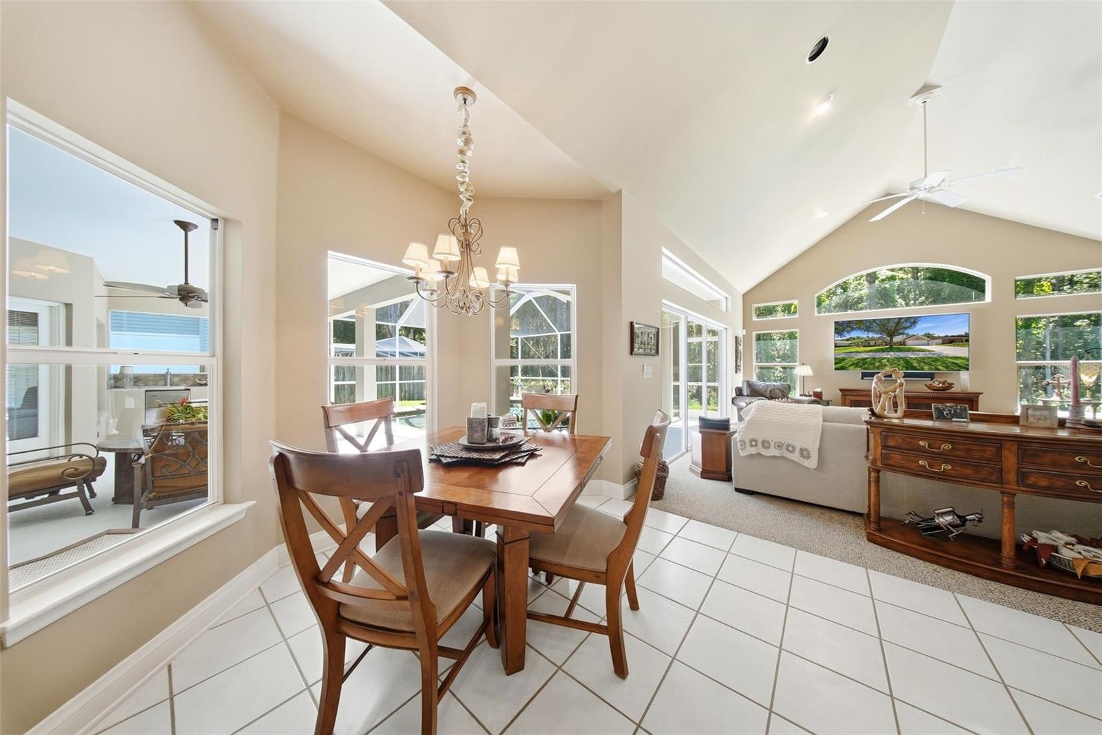 16604 E COURSE DR, TAMPA, FL, 33624