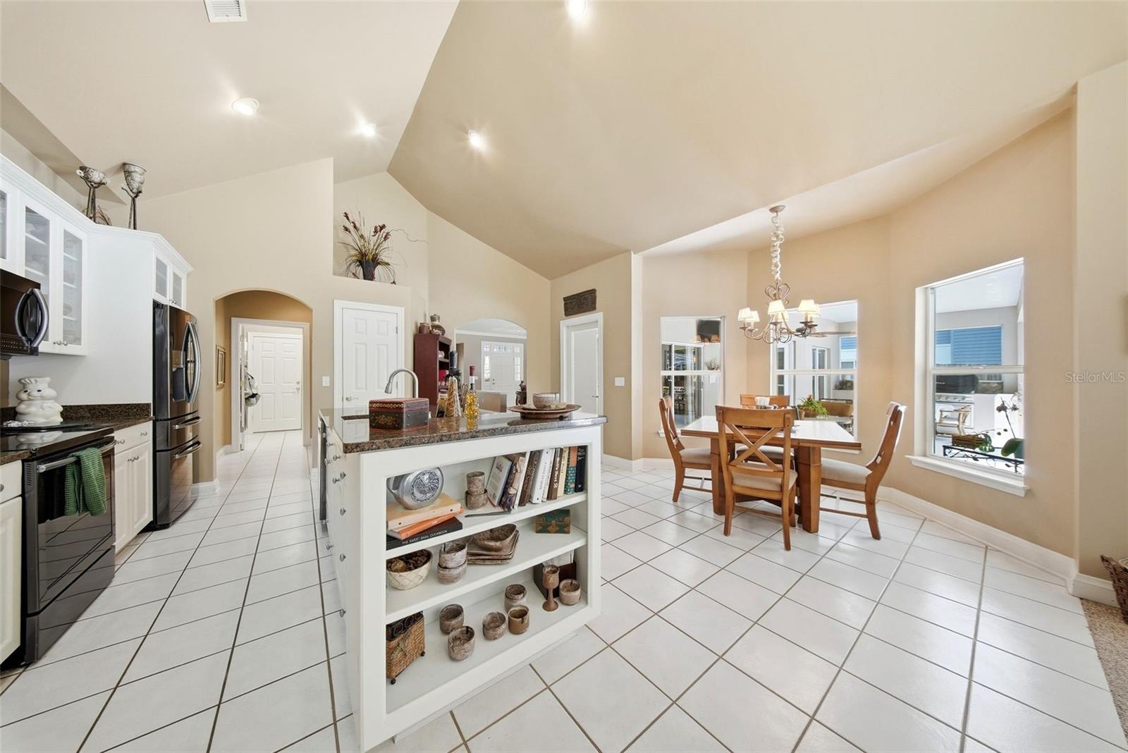 16604 E COURSE DR, TAMPA, FL, 33624