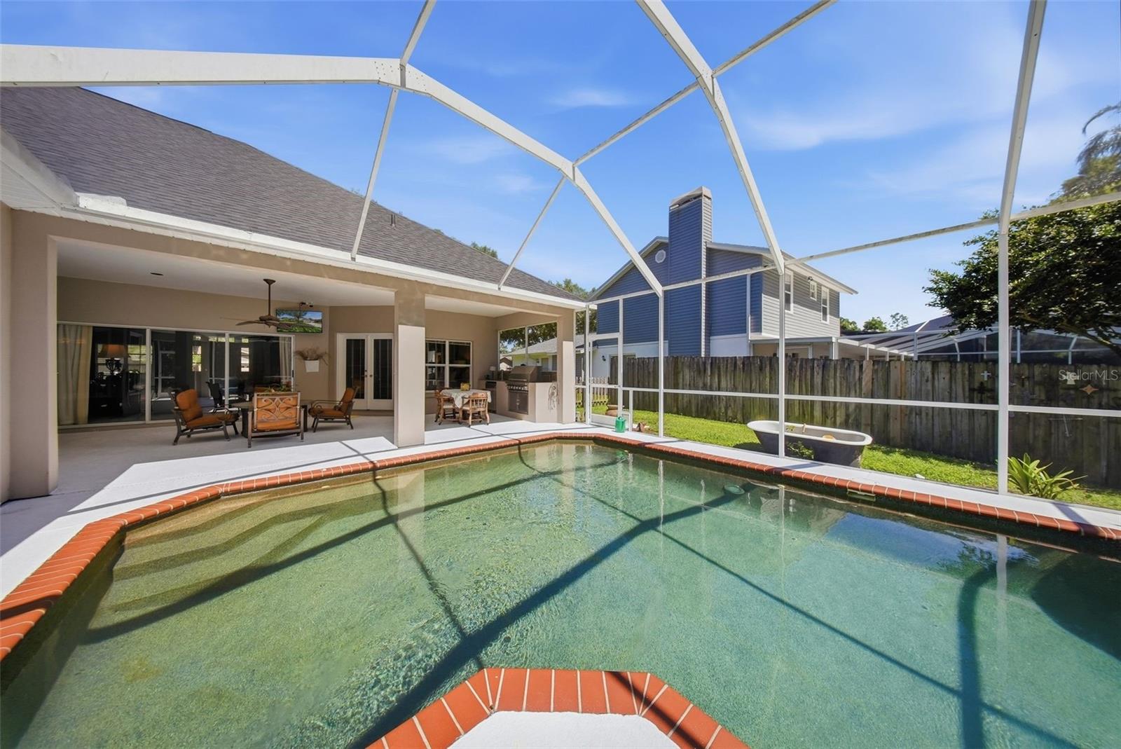 16604 E COURSE DR, TAMPA, FL, 33624
