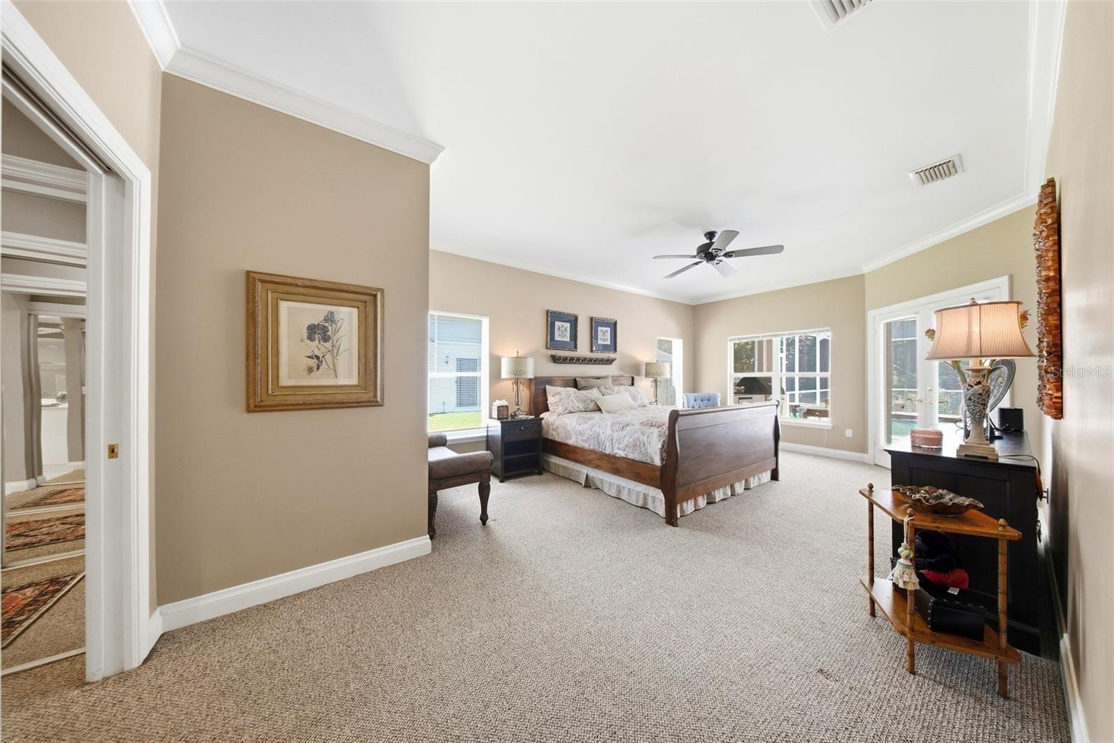 16604 E COURSE DR, TAMPA, FL, 33624