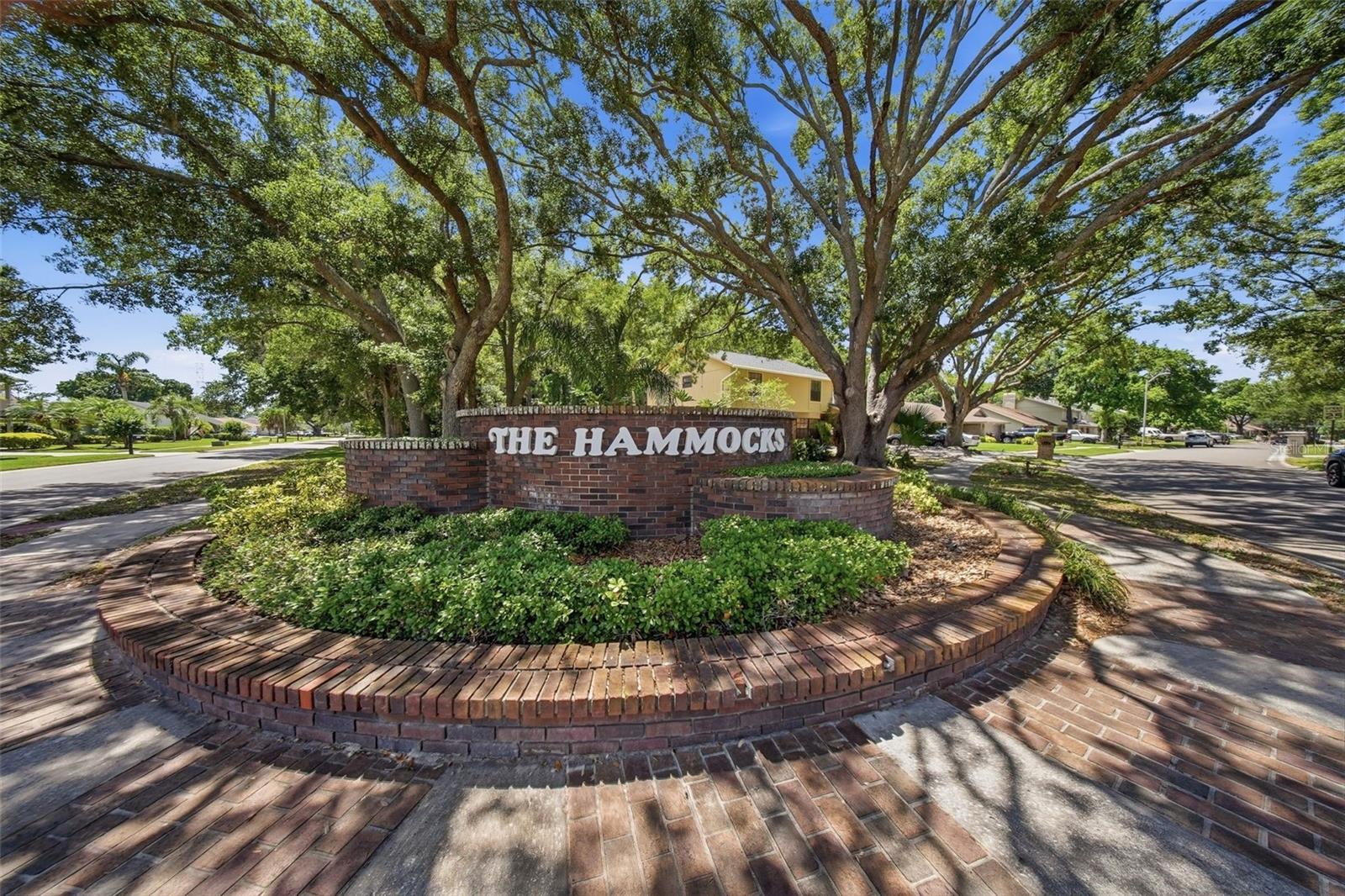 16604 E COURSE DR, TAMPA, FL, 33624