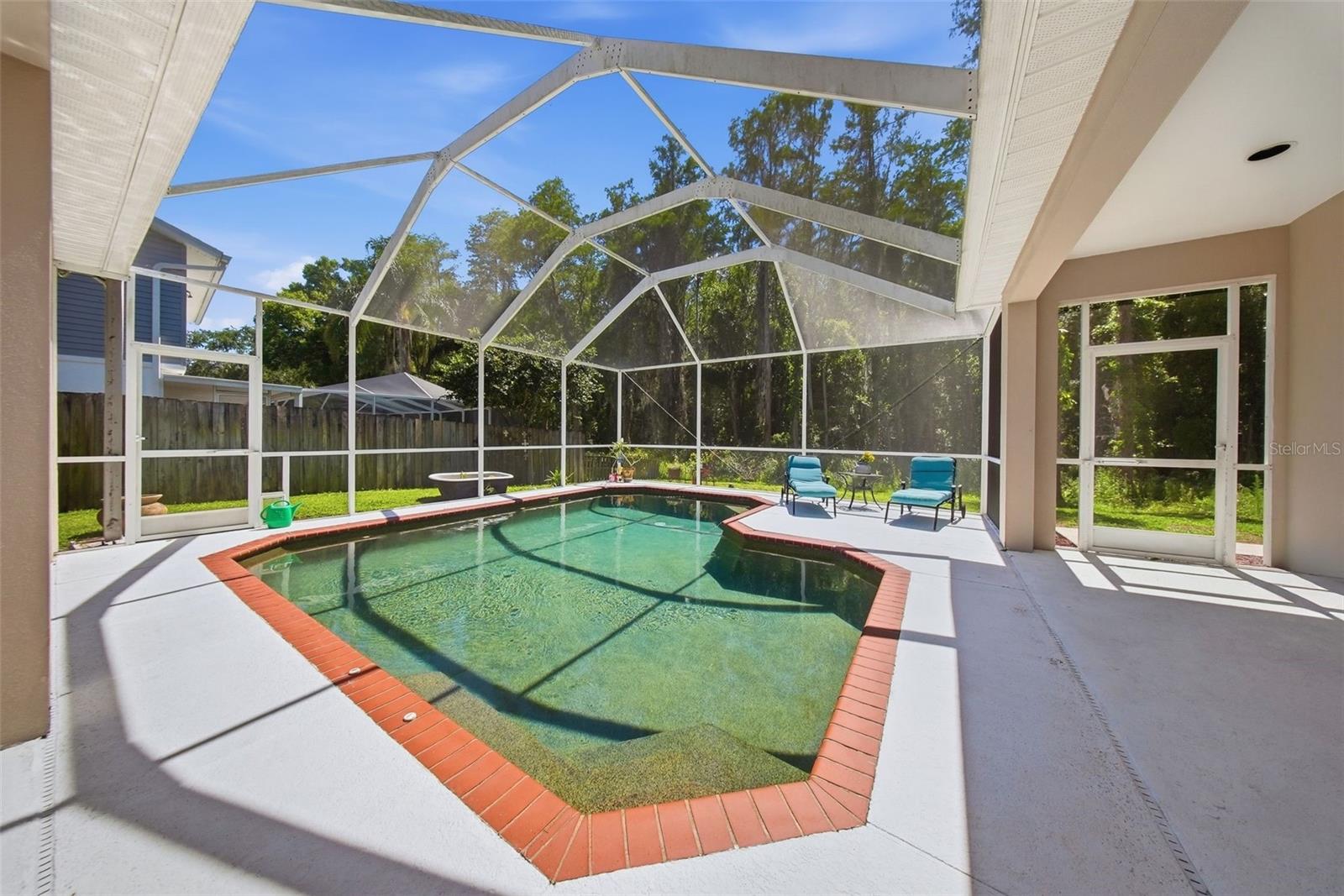 16604 E COURSE DR, TAMPA, FL, 33624